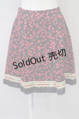 Franche Lippee / チェリー柄スカート  黒Ｘ赤 T-25-03-26-026-LO-SK-SA-ZI