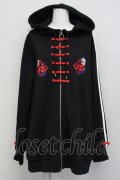 LISTEN FLAVOR / パンダチャイナジップパーカー  黒ｘ赤ｘ白 T-25-03-26-012-PU-TO-SA-ZI