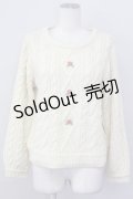 Fi.n.t / ローズ刺繍ケーブルニット  オフホワイト T-25-03-30-001-CA-TO-SA-ZT