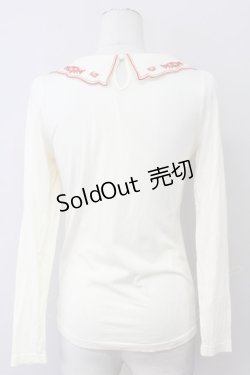 画像2: Fi.n.t / お皿刺繍衿ロンT  オフホワイト×レッド T-25-03-30-006-CA-TO-SA-ZT