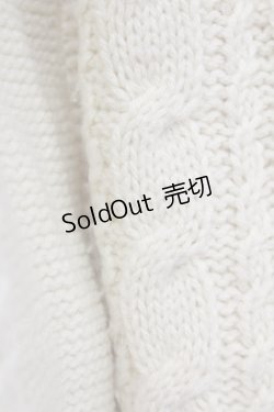 画像4: Fi.n.t / ローズ刺繍ケーブルニット  オフホワイト T-25-03-30-001-CA-TO-SA-ZT
