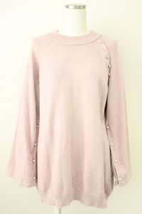 axes femme / アソート釦付スリット袖ニット  ピンク T-25-04-21-006-AX-TO-SA-ZI