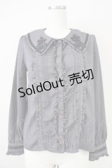 axes femme POETIQUE / 薔薇ブーケ刺繍入りブラウス  グレー T-25-04-21-014-AX-BL-SA-ZI