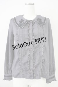 axes femme POETIQUE / 薔薇ブーケ刺繍入りブラウス  グレー T-25-04-21-014-AX-BL-SA-ZI