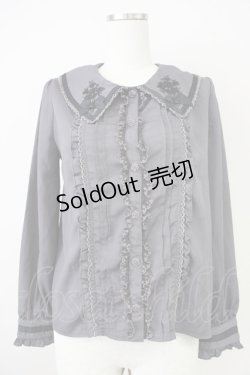 画像1: axes femme POETIQUE / 薔薇ブーケ刺繍入りブラウス  グレー T-25-04-21-014-AX-BL-SA-ZI