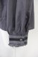 画像3: axes femme POETIQUE / 薔薇ブーケ刺繍入りブラウス  グレー T-25-04-21-014-AX-BL-SA-ZI