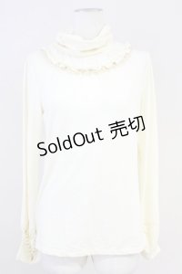 axes femme / パール付きハイネックカットソー  アイボリー T-25-05-16-008-AX-TO-SA-ZI