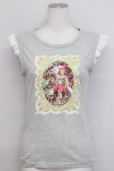 Jane Marple / 額縁プリントノースリーブカットソー  グレーＸ白 T-25-06-06-011-JM-TO-SA-ZT129