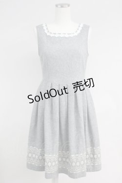 画像1: Emily Temple cute / 裾刺繍プリーツジャンパースカート M グレー T-25-06-09-028-ET-OP-SA-ZT