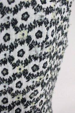 画像7: Emily Temple cute / フラワー総柄ジャンパースカート  ブラック T-25-06-09-029-ET-OP-SA-ZT139