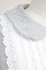 画像3: Jane Marple Dans Le Salon / フロントレース半袖カーディガン  グレーＸ白 T-25-06-09-008-JM-TO-SA-ZT018 (3)