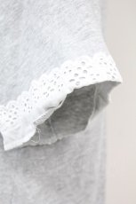 画像8: Jane Marple Dans Le Salon / フロントレース半袖カーディガン  グレーＸ白 T-25-06-09-008-JM-TO-SA-ZT018 (8)