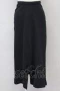 INGEBORG / 裾リボンカットスカート  ブラック T-25-06-21-015-LO-SK-SA-ZT