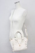 axes femme / チャーム付きミニショルダー  アイボリー T-25-06-27-004-AX-BG-IG-ZT