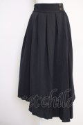 axes femme / ダブルプリーツアシメスカート  黒 T-25-07-05-017-AX-SK-SA-ZT