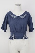 axes femme / マリン刺繍オフショルブラウス  青 T-25-07-09-006-AX-BL-SA-ZT