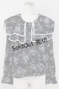 axes femme / パイピングビッグ襟ブラウス  黒Ｘ白 T-25-07-09-007-AX-BL-SA-ZI