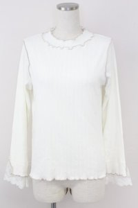 axes femme / バイカラーメロー袖レースプルオーバー  アイボリー T-25-07-09-010-AX-TO-SA-ZI