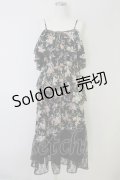 axes femme / フラワーシャワープリントワンピース  黒 T-25-07-09-025-AX-OP-SA-ZT