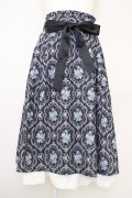 axes femme POETIQUE / リボンビットイレヘムスカート  黒Ｘ青Ｘ白 T-25-07-10-014-AX-SK-SA-ZT