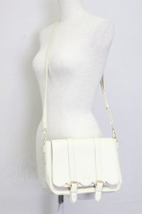 m petit by misako / スカラップショルダーバッグ  アイボリー T-25-07-12-027-LO-BG-IG-ZT