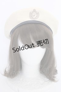 Fi.n.t / エンブレム刺繍ベレー帽  アイボリー T-25-07-14-030-CA-AC-OW-ZT-K016