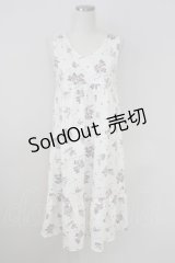 axes femme / ローズブーケプリントノースリーブワンピース  アイボリーＸピンク T-25-07-24-033-AX-OP-SA-ZI