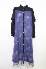 axes femme / ステラートプリントシャツワンピース  ブラック T-25-07-31-016-AX-OP-SA-ZT