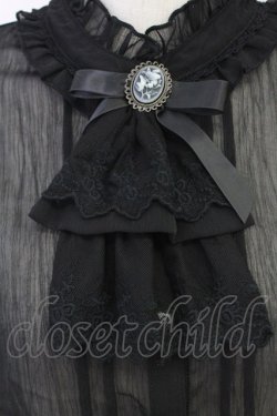 画像3: axes femme / カメオ×ジャボブローチ付ブラウス  ブラック T-25-07-31-011-AX-BL-SA-ZT