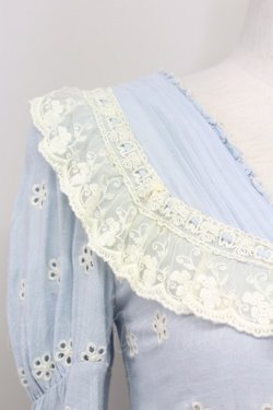 画像3: LACE MADE / フラワー刺繍長袖ワンピース M サックスＸ白 T-25-08-06-020-LO-OP-SA-ZT