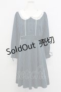 axes femme POETIQUE / レース襟ストライプ長袖ワンピース  グリーンＸ白 T-25-08-12-023-AX-OP-SA-ZI