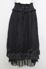 axes femme / ウエスト編み上げレーススカート  黒 T-25-08-12-028-AX-SK-SA-ZT
