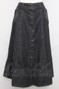 axes femme / ポケット刺繍デニム風スカート  黒デニム T-25-08-12-029-AX-SK-SA-ZT
