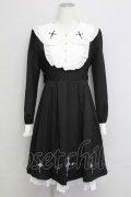 Amavel / Rosary Vampire召使いワンピース  黒Ｘ白 T-25-08-16-022-CA-OP-SA-ZT