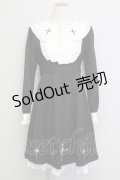 Amavel / Rosary Vampire召使いワンピース  黒Ｘ白 T-25-08-16-022-CA-OP-SA-ZI