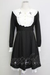 Amavel / Rosary Vampire召使いワンピース  黒Ｘ白 T-25-08-16-022-CA-OP-SA-ZT