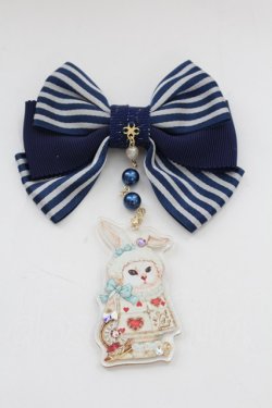 画像1: Enchantlic Enchantilly / トランプうさぎリボンブローチ  ネイビー T-25-08-21-019-LO-AC-SA-ZT