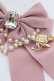 画像4: Enchantlic Enchantilly / ビジューパールチェーンリボンブローチ  ピンク T-25-08-21-030-LO-AC-SA-ZT (4)