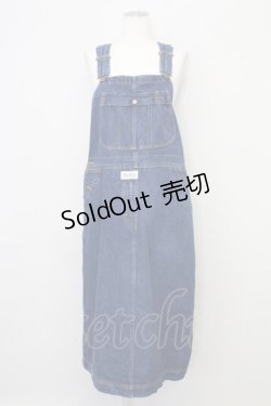 画像1: PINK HOUSE / ロゴワッペンデニムジャンパースカート  青デニム T-25-08-21-011-LO-OP-SA-ZI