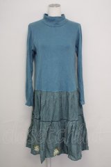 PINK HOUSE / ハイネック切替ドットブーケ刺繍ワンピース  ブルーグリーン T-25-08-24-025-LO-OP-SA-ZI