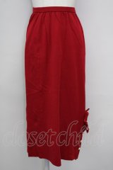 INGEBORG / 裾リボン&パールボタンニットスカート  赤 T-25-08-24-033-LO-SK-SA-ZS