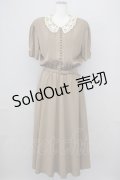 INGEBORG / レース襟半袖ワンピース  ベージュ T-25-08-24-014-LO-OP-SA-ZI