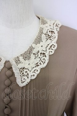 画像4: INGEBORG / レース襟半袖ワンピース  ベージュ T-25-08-24-014-LO-OP-SA-ZI