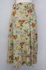 INGEBORG / 絵画フラワープリントスカート  ベージュ T-25-08-30-038-LO-SK-SA-ZS