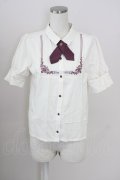 axes femme / クロスタイ付き刺繍ブラウス  キナリ T-25-09-05-003-AX-BL-SA-ZI