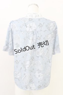 画像2: axes femme POETIQUE / プリュムプリントレース襟ブラウス  ブルー T-25-09-05-012-AX-TO-SA-ZI