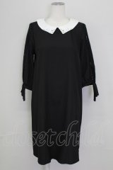 axes femme / ビジュー襟&レース切り替え袖ワンピース  黒Ｘ白 T-25-09-15-012-AX-OP-SA-ZI
