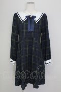 Amavel / リボンブローチ付きセーラー襟チェックワンピース  グリーンＸネイビー T-25-09-15-013-CA-OP-SA-ZT