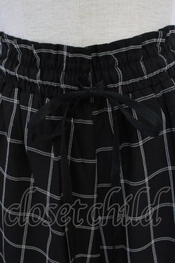 画像3: axes femme POETIQUE / 裾フリルチェックパンツ  黒Ｘ白 T-25-09-21-044-AX-PA-SA-ZT