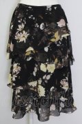 INGEBORG / 互い違いフリルスカート L ブラック T-25-09-26-029-LO-SK-SA-ZT